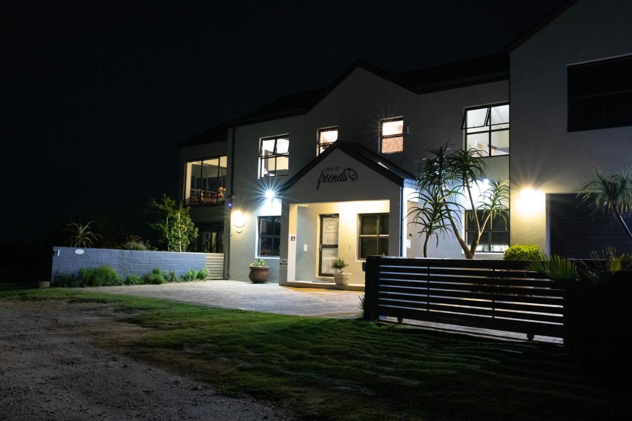 Stay At Friends Bettyʼs Bay エクステリア 写真